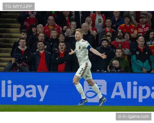 德布劳内庆祝动作藏童年回忆，彰显球队精神引关注