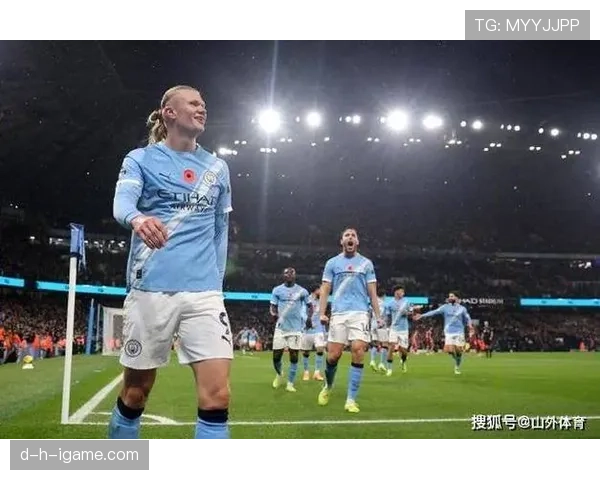 英超焦点战：曼联主场迎战利物浦，状态回升引爆经典对决